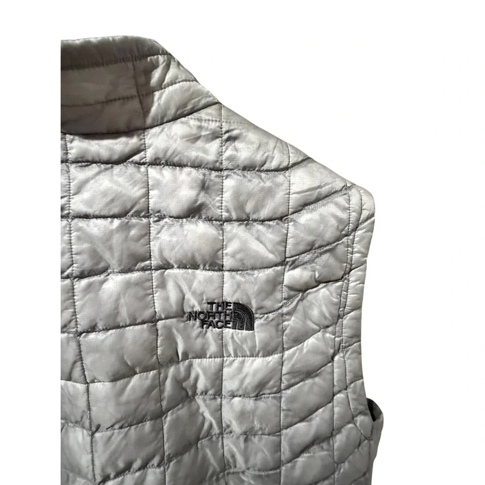 The North Face Mens Thermoball‎ Insulated Quilted Vest Silver Grey Large L Zip